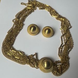 Gold necklace and earring set